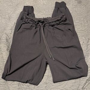 Lululemon high rise jogger